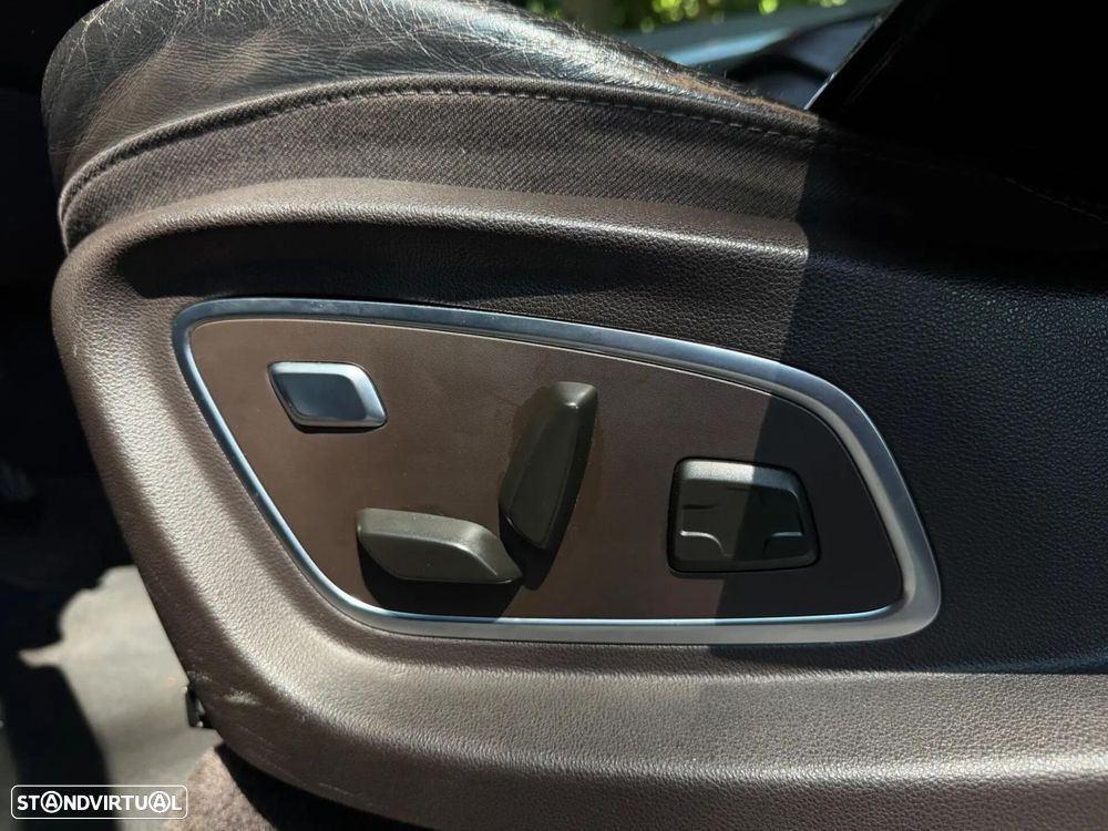 Renault Espace 1.6 dCi Initiale Paris EDC - 29