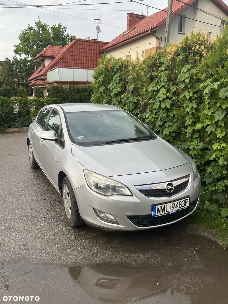 Opel Astra - 1