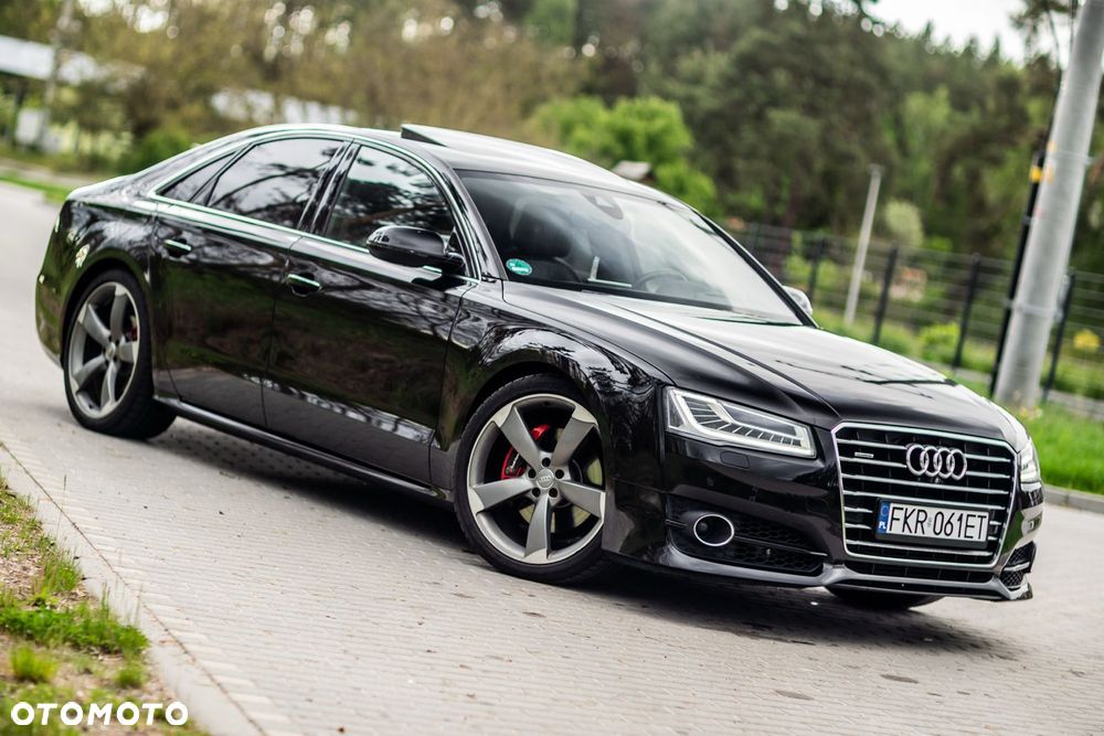 Audi A8 - 12