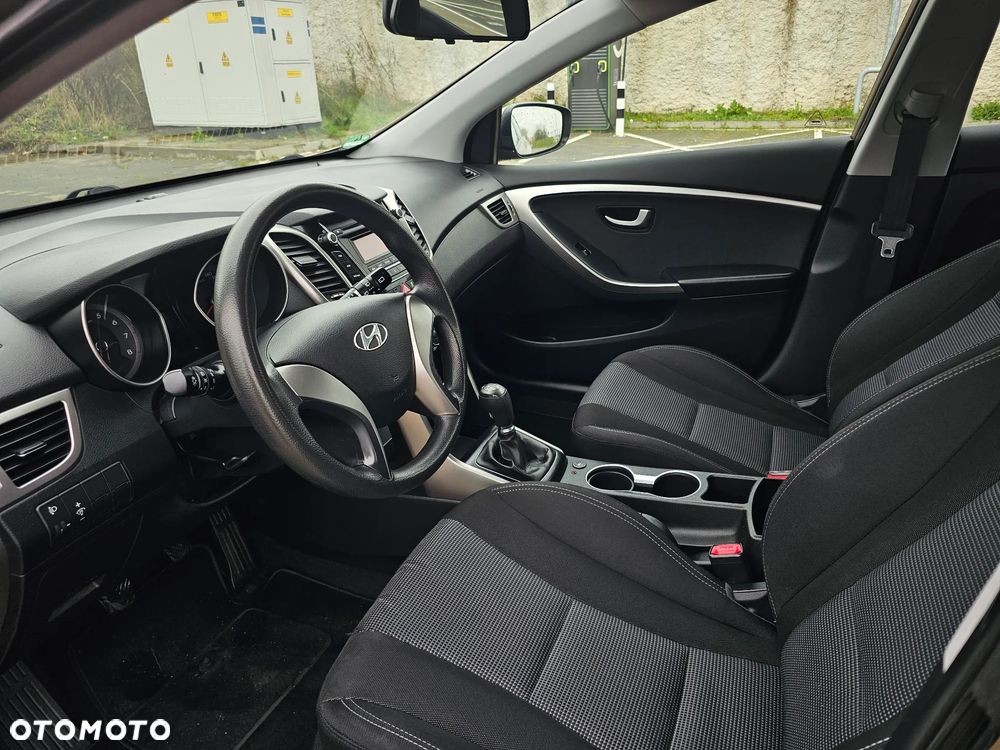 Hyundai i30 1.4 Classic - 9