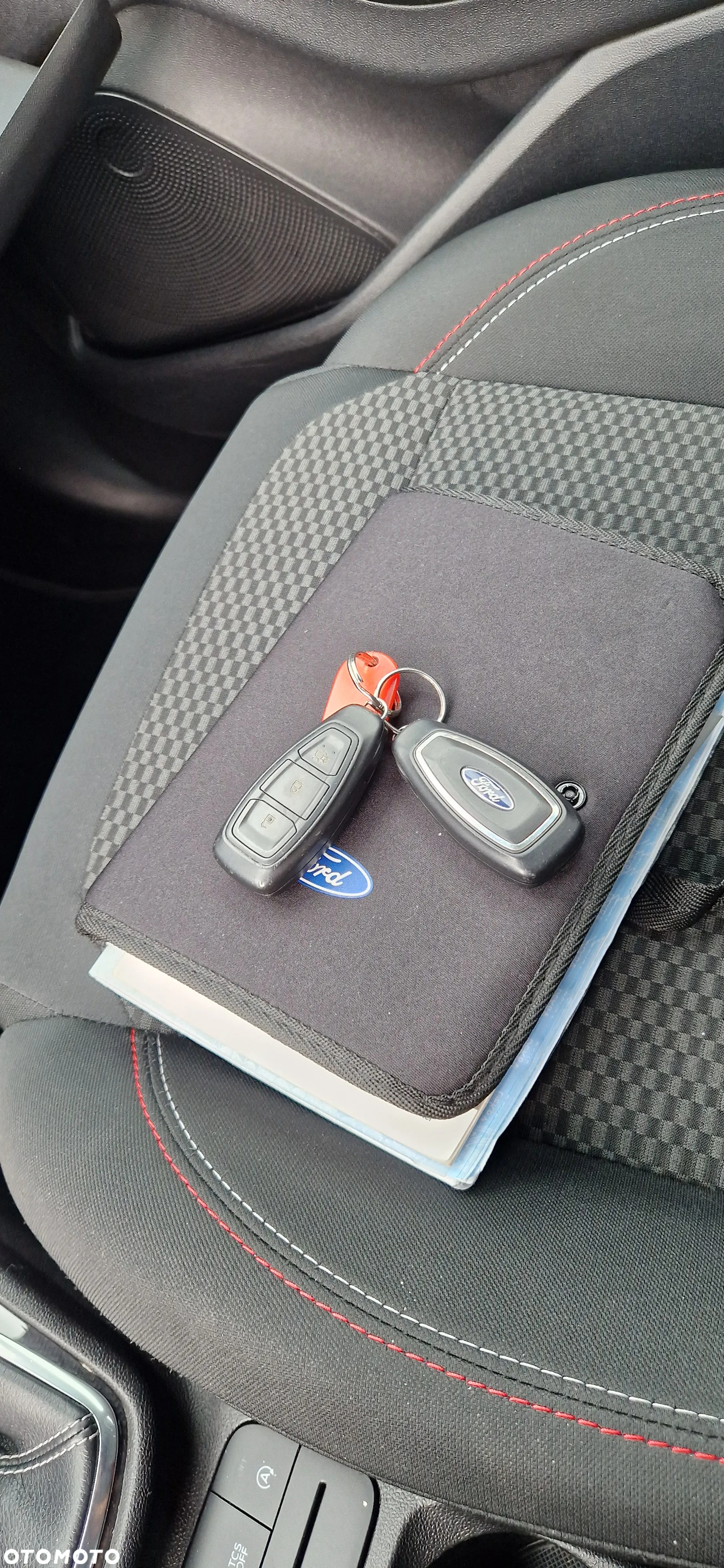 Ford Fiesta 1.0 EcoBoost Start-Stop ST-LINE - 22