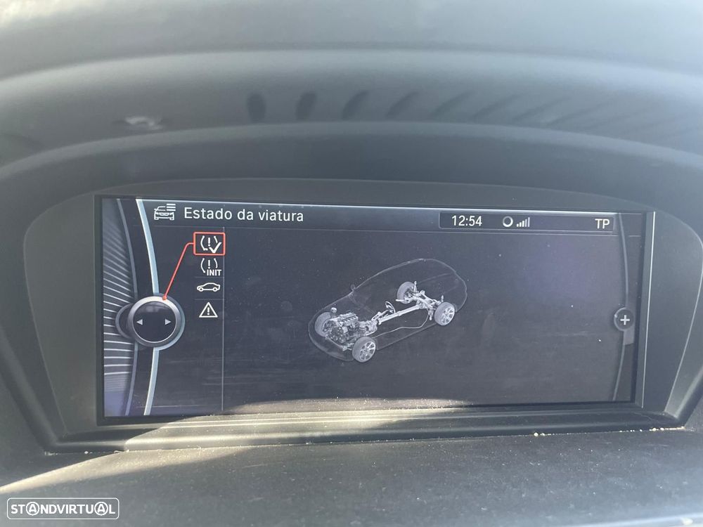 BMW 318 d Navigation — fotografia 11