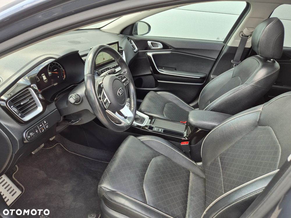 Kia XCeed 1.4 T-GDI OPF DCT7 PLATINUM EDITION - 19