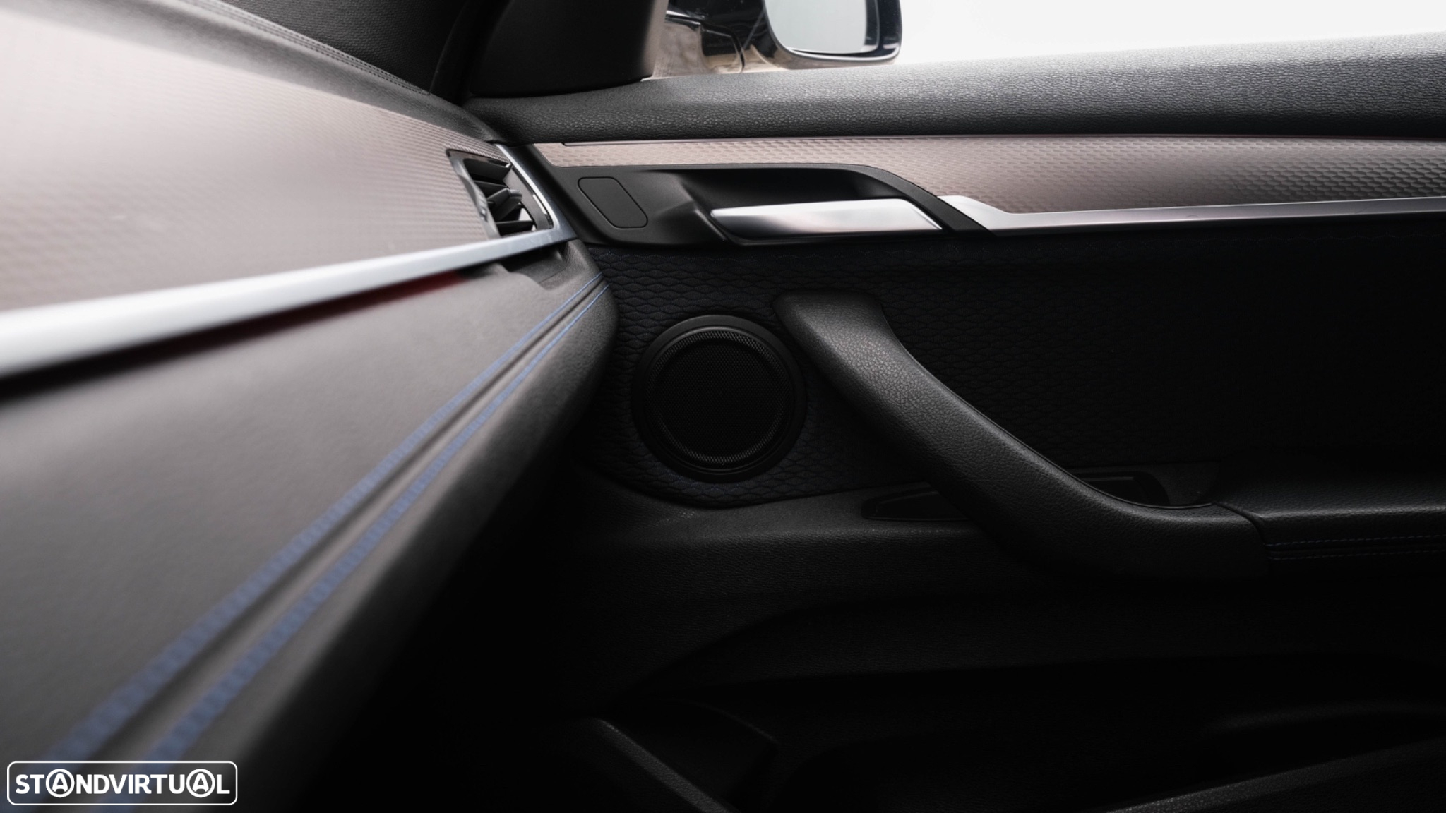 BMW X2 16 d sDrive Auto Pack M - 17