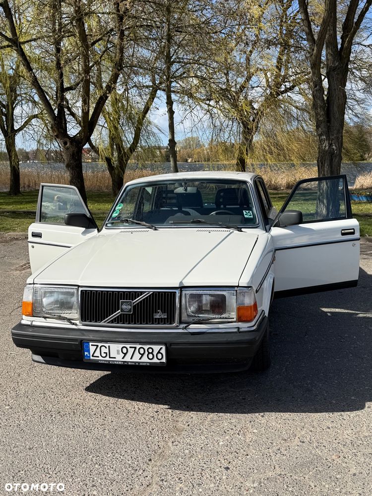 Volvo Seria 200 - 14