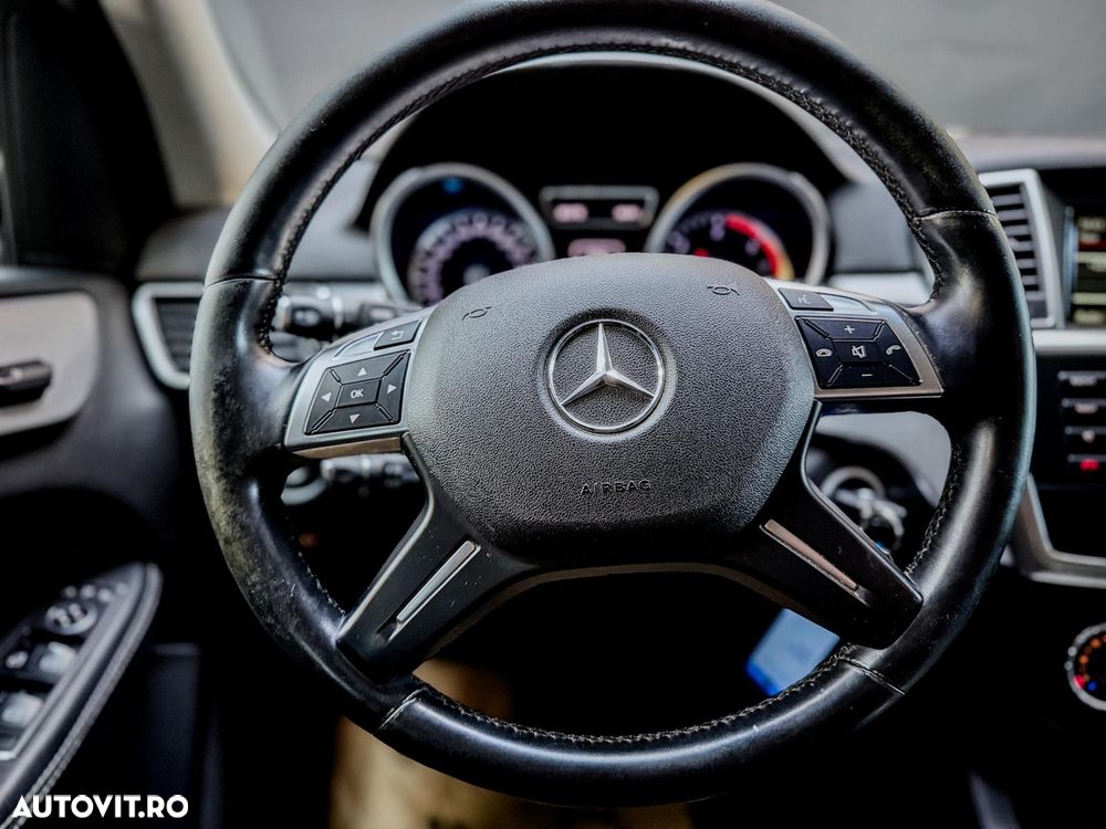Mercedes-Benz ML 250 BlueTEC 4MATIC 7G-TRONIC - 17