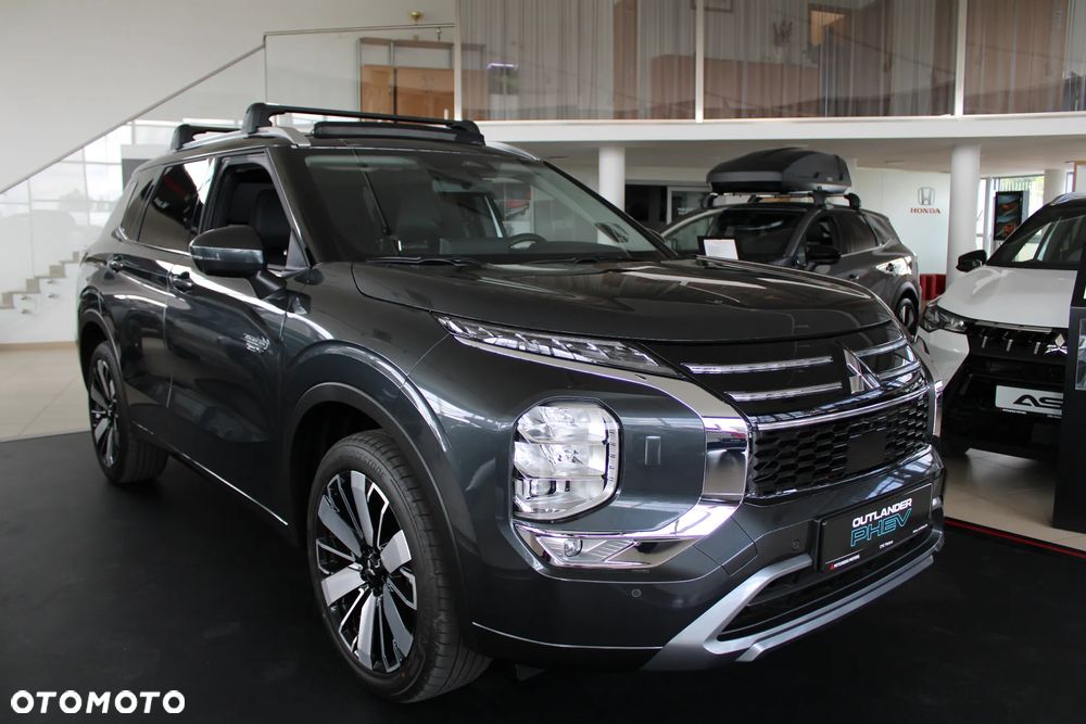 Mitsubishi Outlander Instyle - 1