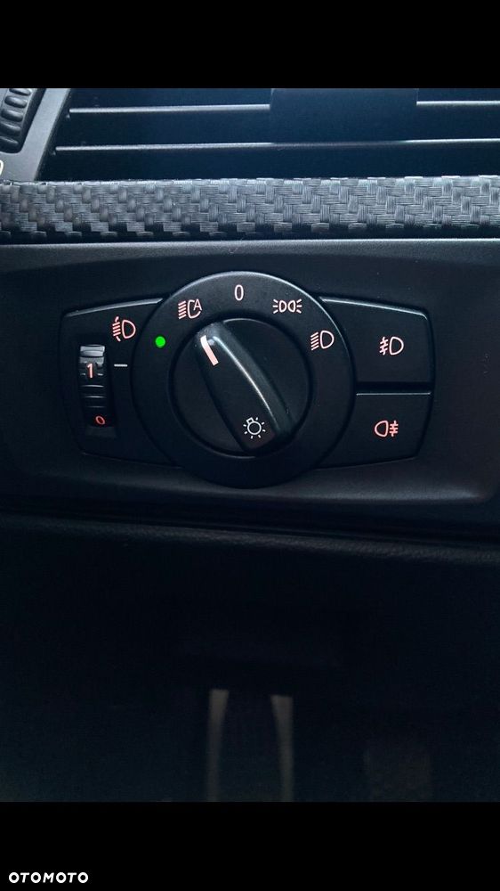 BMW Seria 3 318d - 16