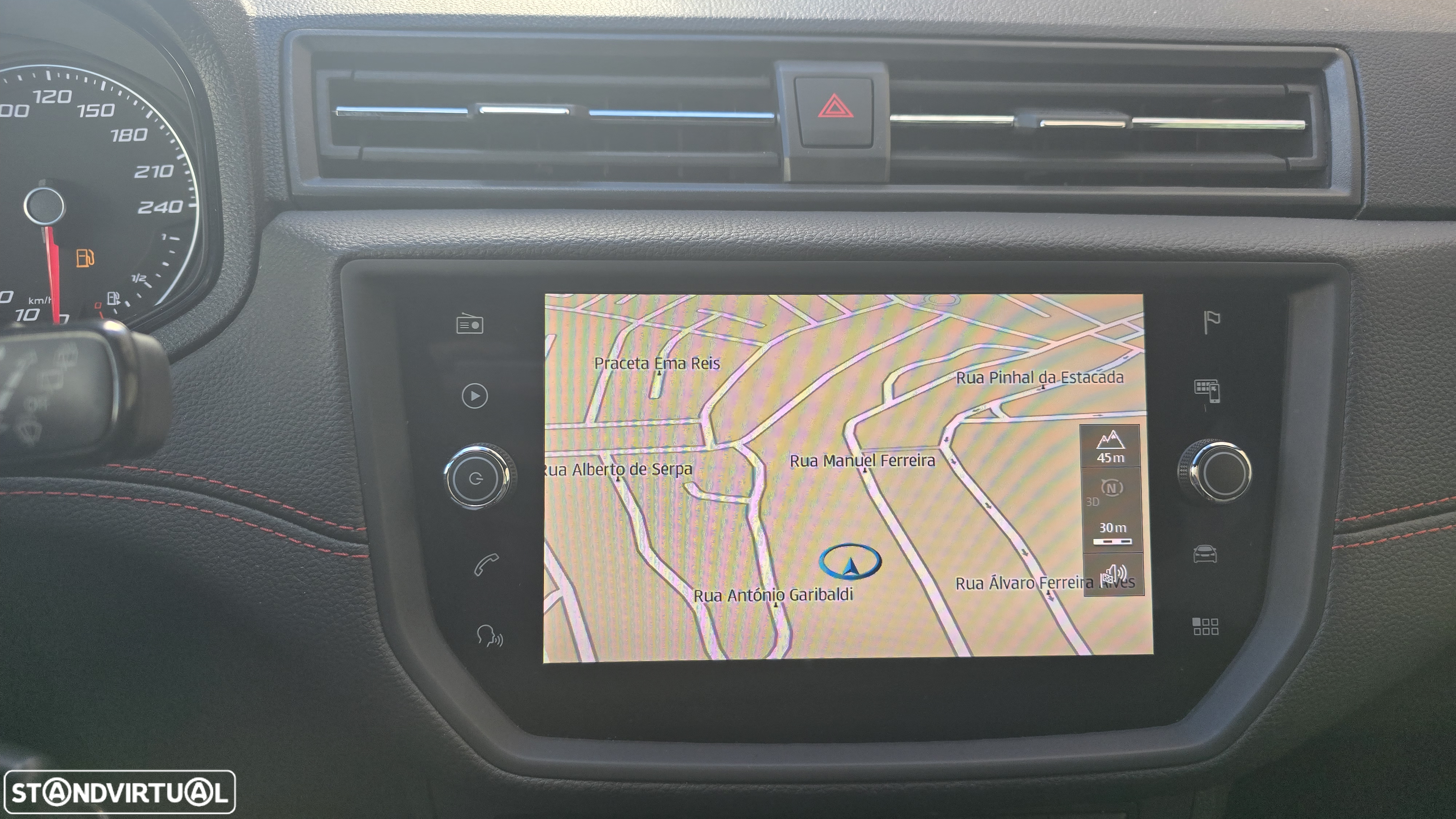 SEAT Arona 1.0 TSI FR - 29