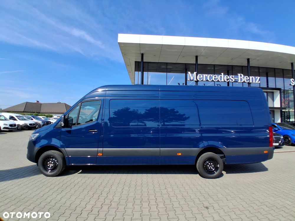 Mercedes-Benz Sprinter - 2
