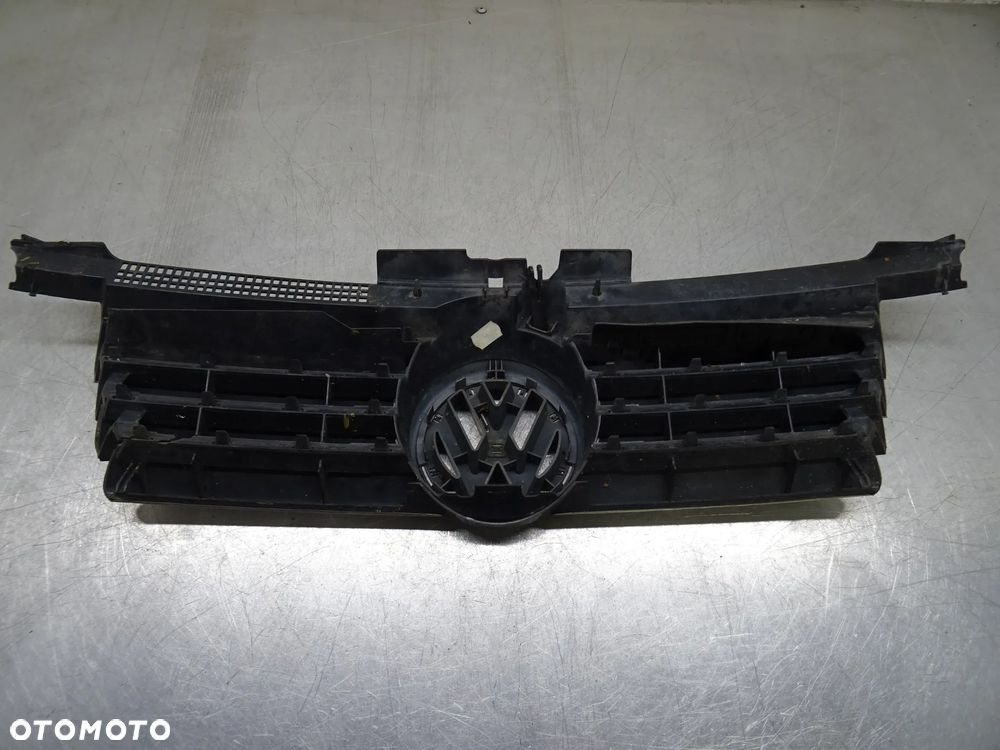 VW BORA IV 98-05 SEDAN 1.6B GRILL - 2
