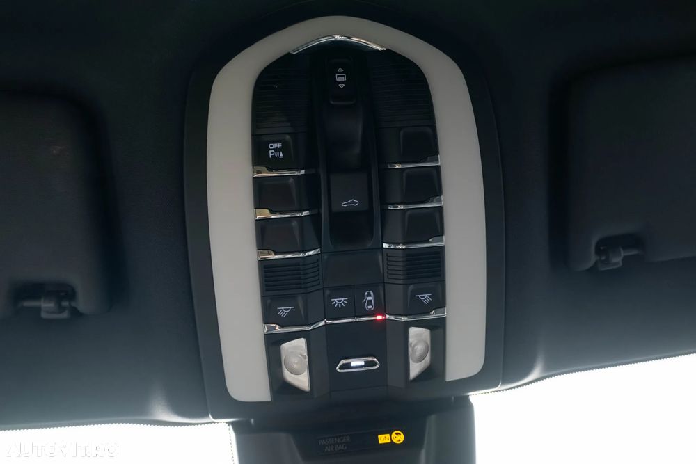 Porsche Macan Standard - 14