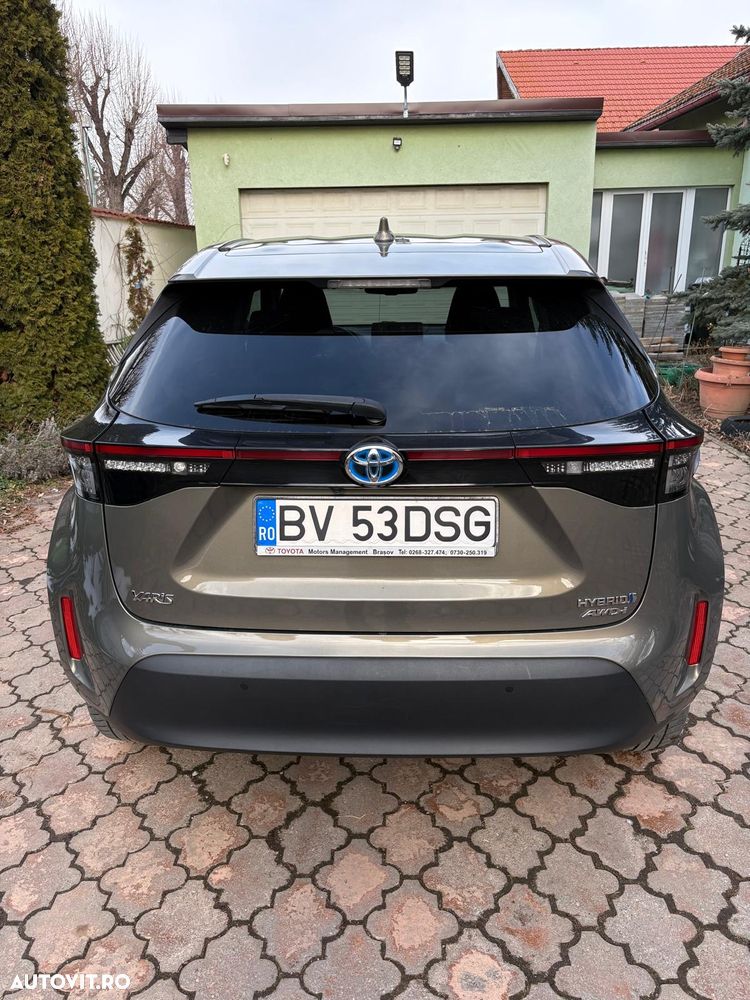 Toyota Yaris Cross 1.5 VVT-i HSD 4x4 Exclusive Premiere - 2