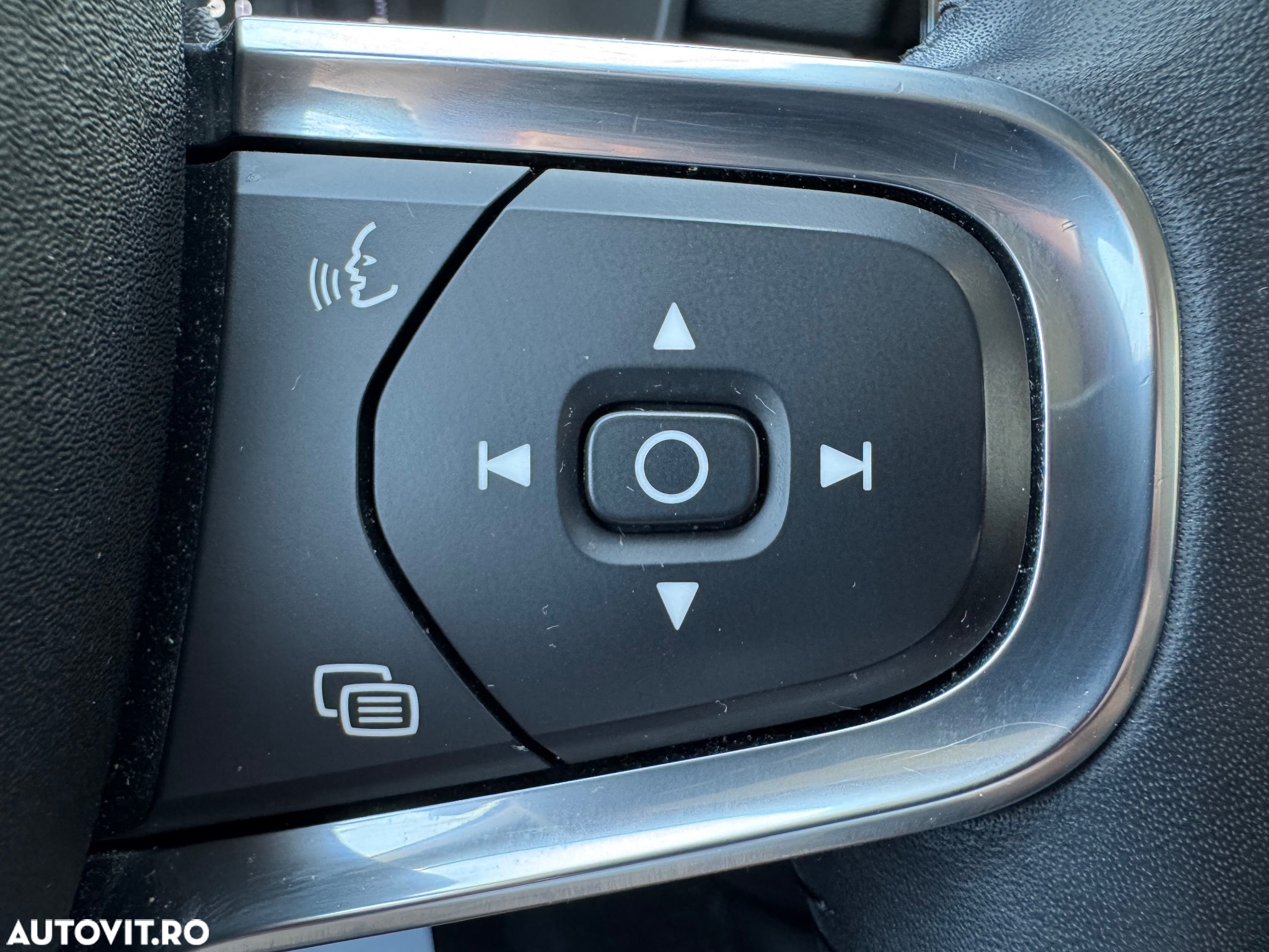 Volvo XC 40 T4 Recharge DKG Inscription Expression - 27