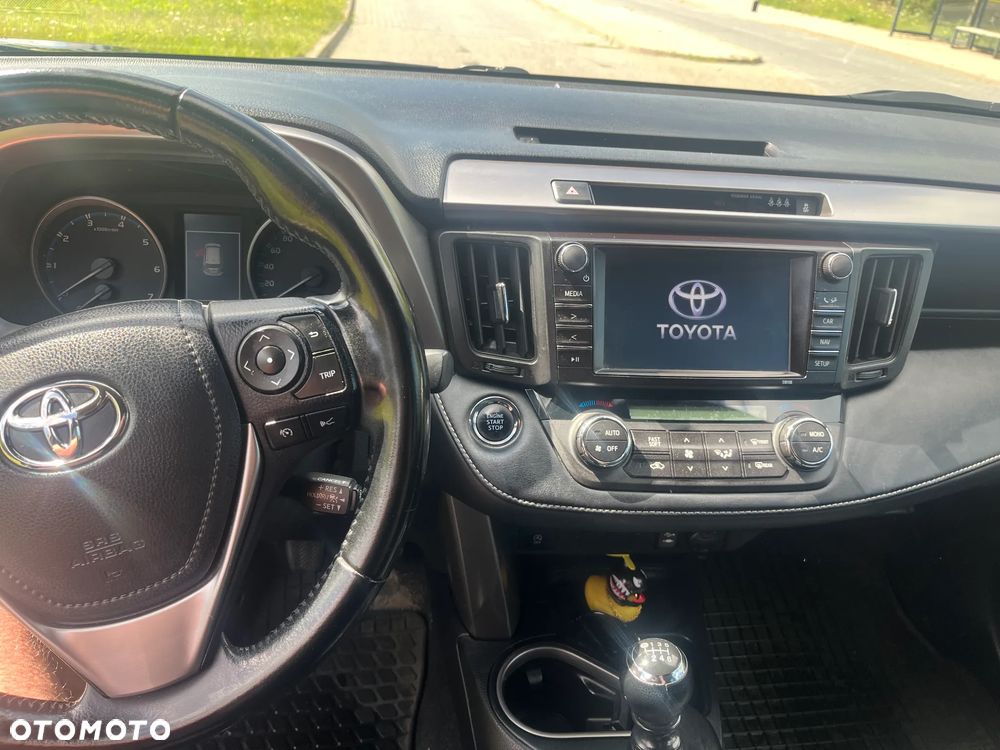 Toyota RAV4 2.0 D-4D Premium 4x2 - 10