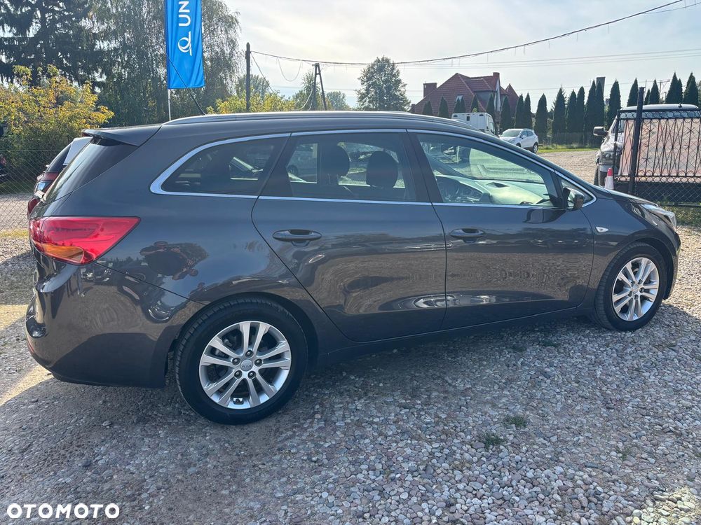 Kia Ceed 1.6 CRDi 128 ISG Platinum Edition - 11