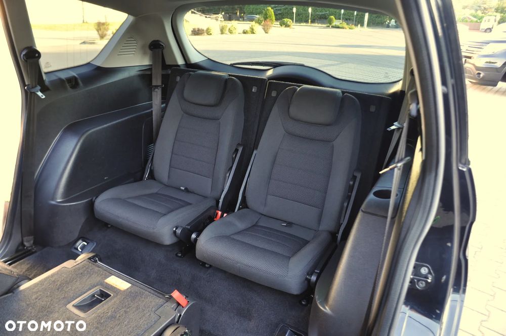Ford S-Max - 21