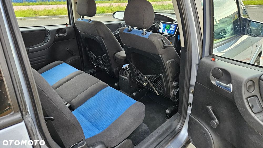 Opel Zafira 1.8 16V Comfort - 23