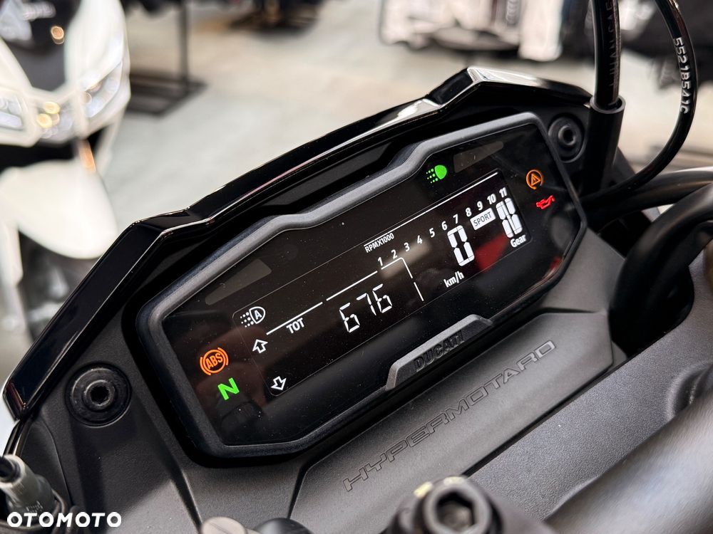 Ducati Hypermotard - 10