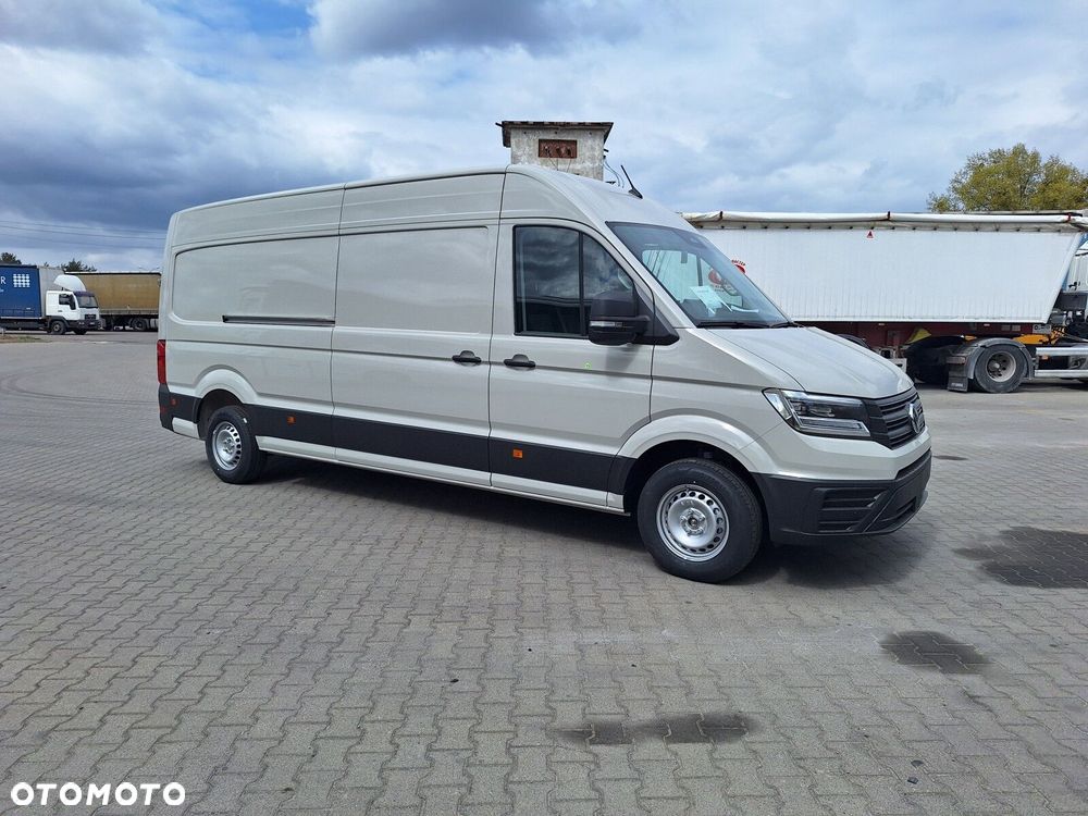 Volkswagen Crafter 35 Furgon z wysokim dachem silnik: 2,0 l EU6 SCR 177 KM, przedni 8-bieg.automatyczna, r.o : 4490 mm - 10