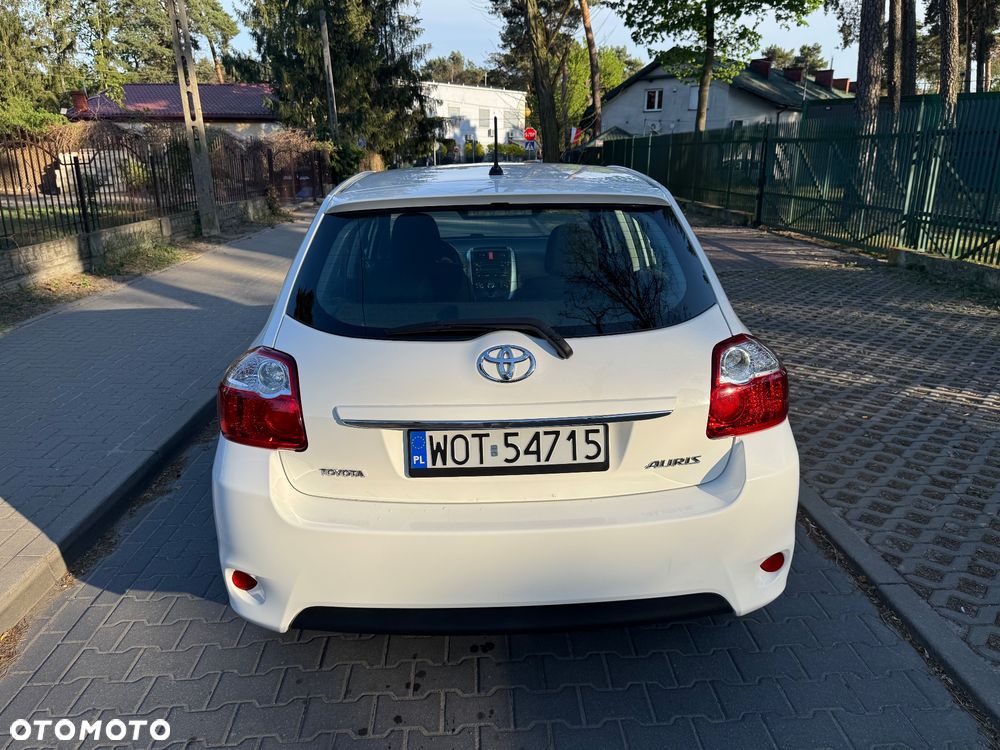 Toyota Auris 1.4 D-4D 2010 - 7
