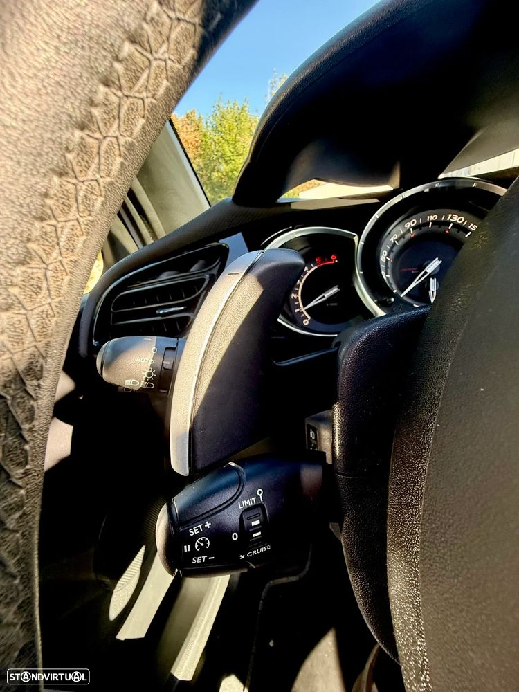 Citroën DS3 Cabrio 1.6 e-HDi So Chic ETG6 - 14