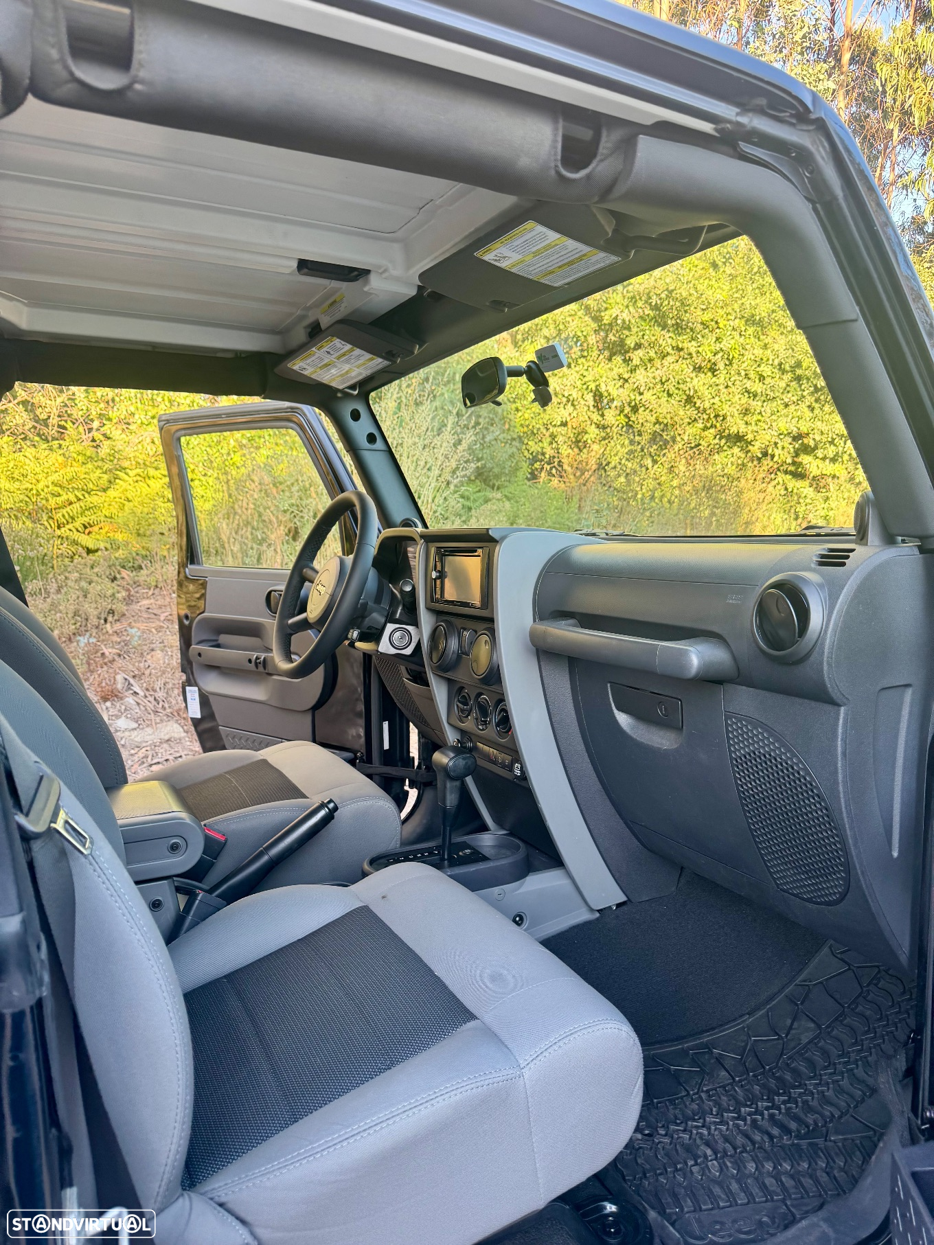 Jeep Wrangler 2.8 CRD ATX Sport - 6