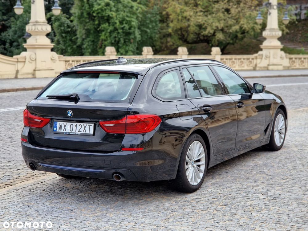 BMW Seria 5 520d Sport Line sport - 4