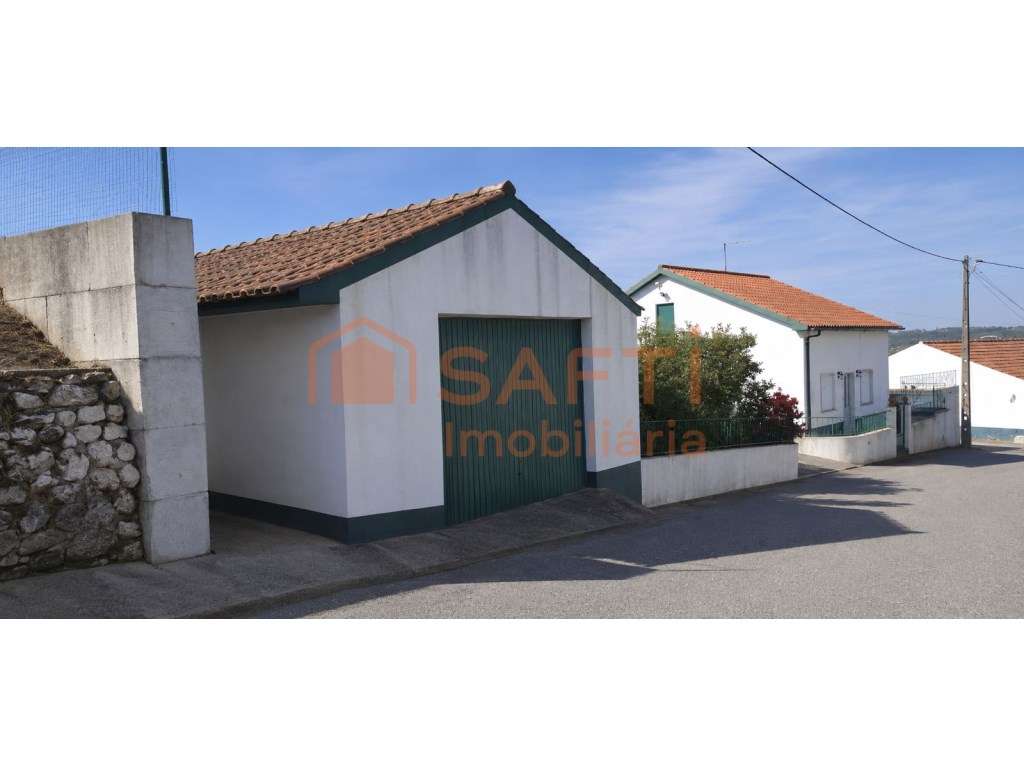 Moradia T2 com Quintal de 4.000 m² Ferreira do Zêzere - Grande imagem: 2/13