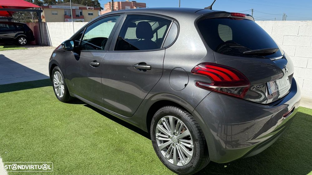 Peugeot 208 1.5 BlueHDi Signature - 11