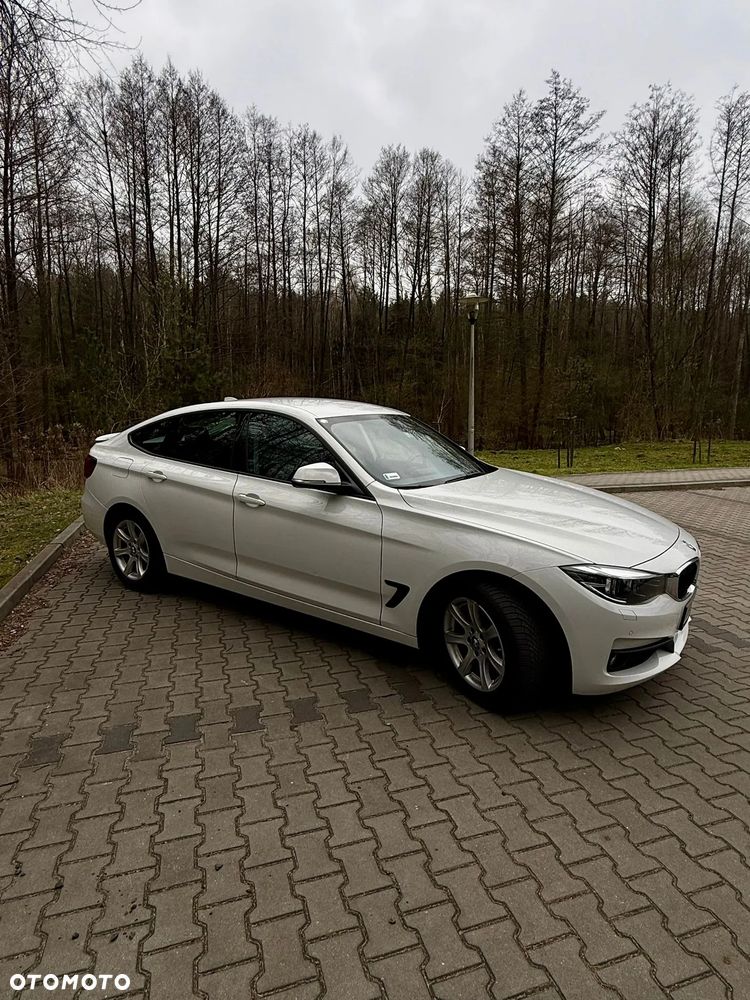 BMW 3GT 320i GPF xDrive Advantage - 5