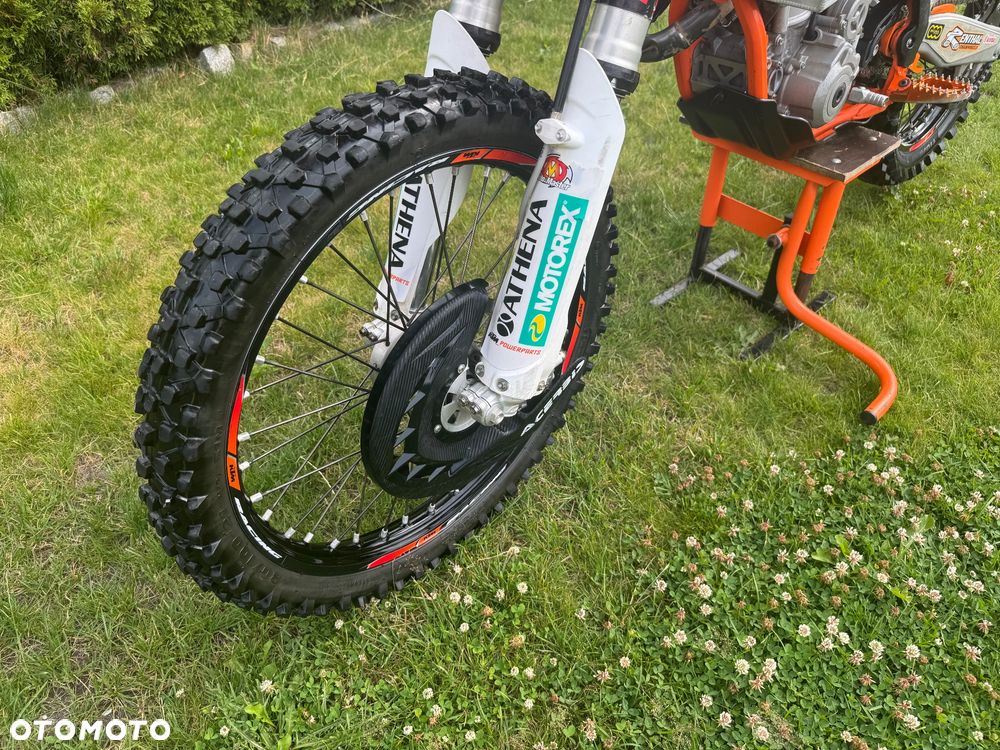 KTM SXF - 10