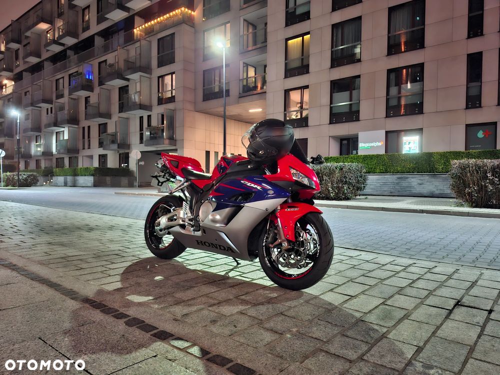 Honda CBR - 3