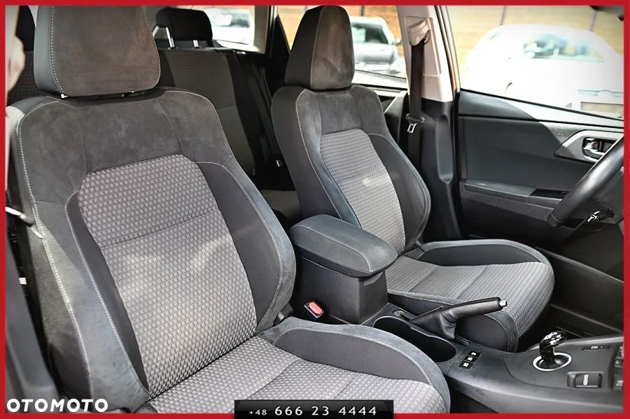 Toyota Auris 1.8 VVT-i Hybrid Automatik Touring Sports Design Edition - 21