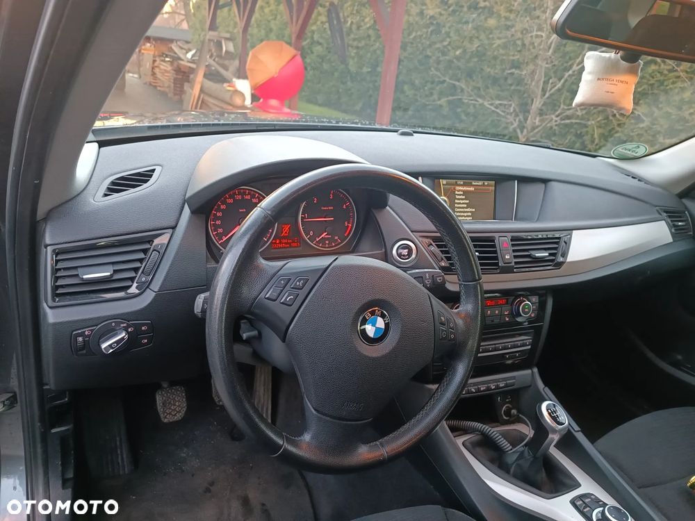 BMW X1 xDrive18d xLine - 8