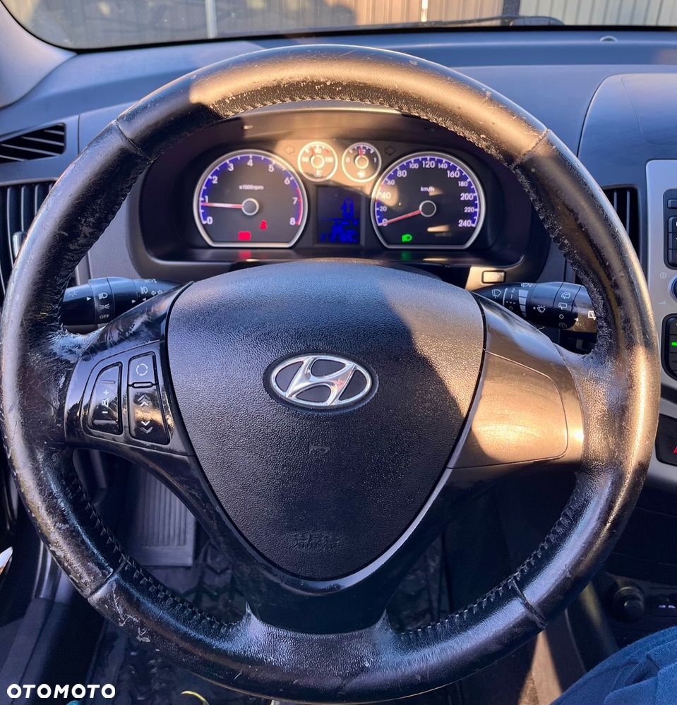 Hyundai i30 1.4 Classic + - 9