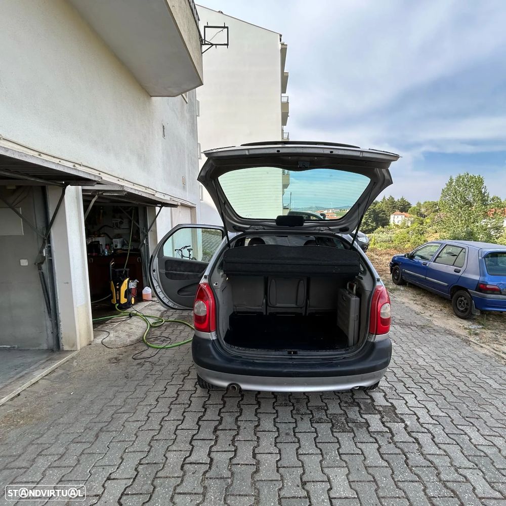 Citroën Xsara Picasso 1.6 Exclusive - 9