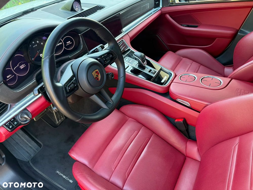 Porsche Panamera - 12