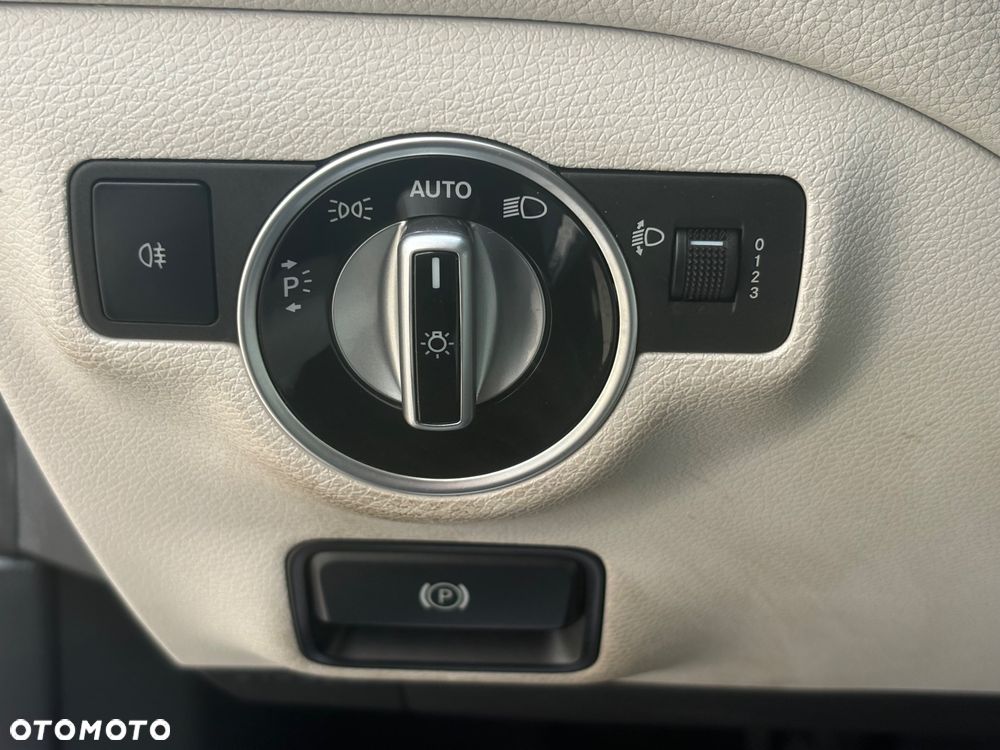 Mercedes-Benz GLA 200 (CDI) d 4Matic 7G-DCT AMG Line - 16