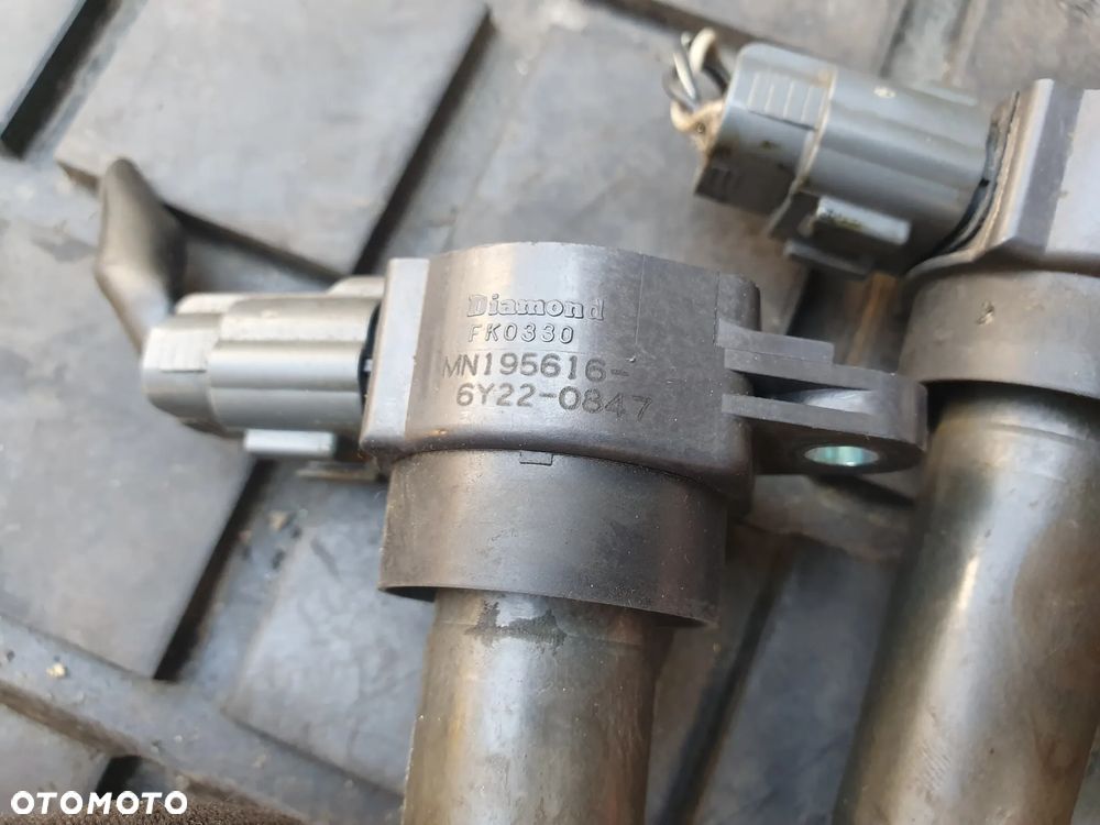 CEWKI ZAPŁONOWE 4 szt MN195616    6Y22-0847  MITSUBISHI COLT - 2