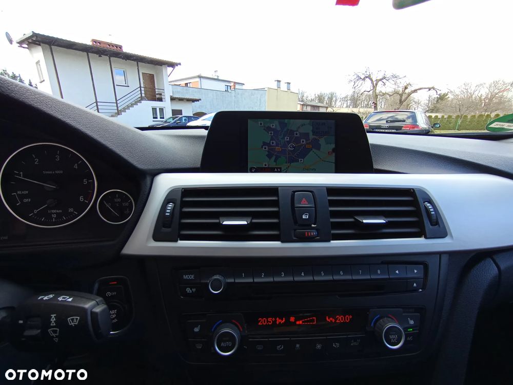 BMW Seria 3 320d DPF - 13