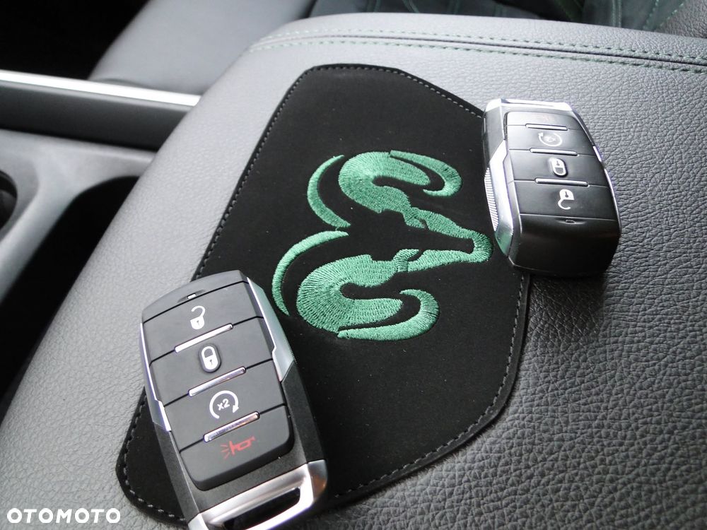 RAM 1500 5.7 Crew Cab Bighorn - 25