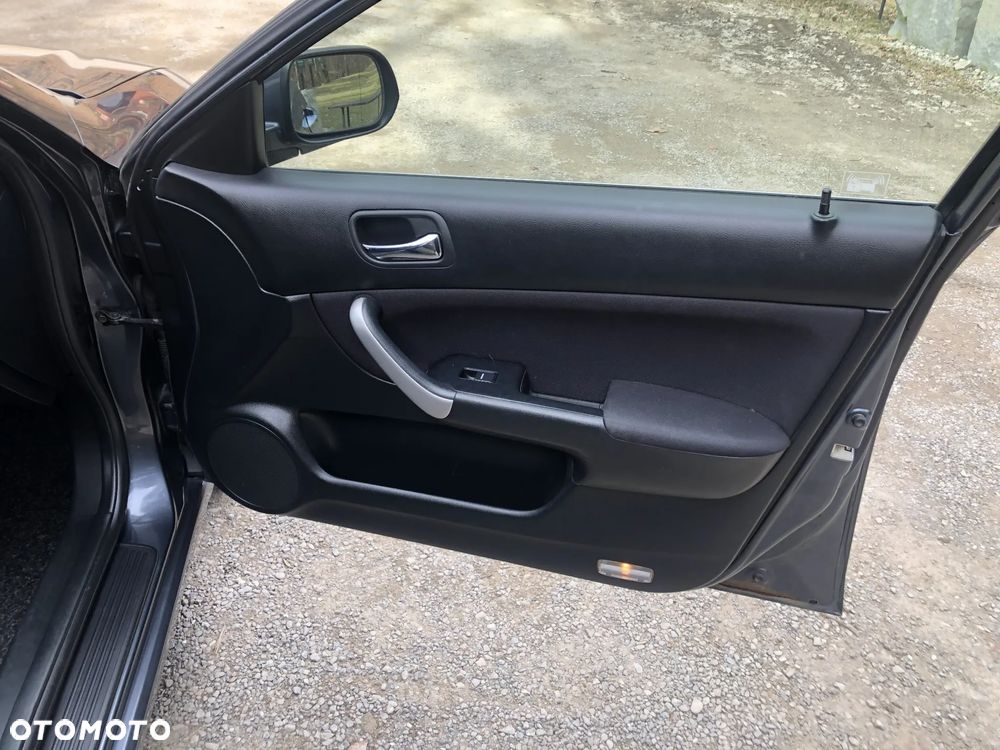 Honda Accord 2.0 Executive - 18