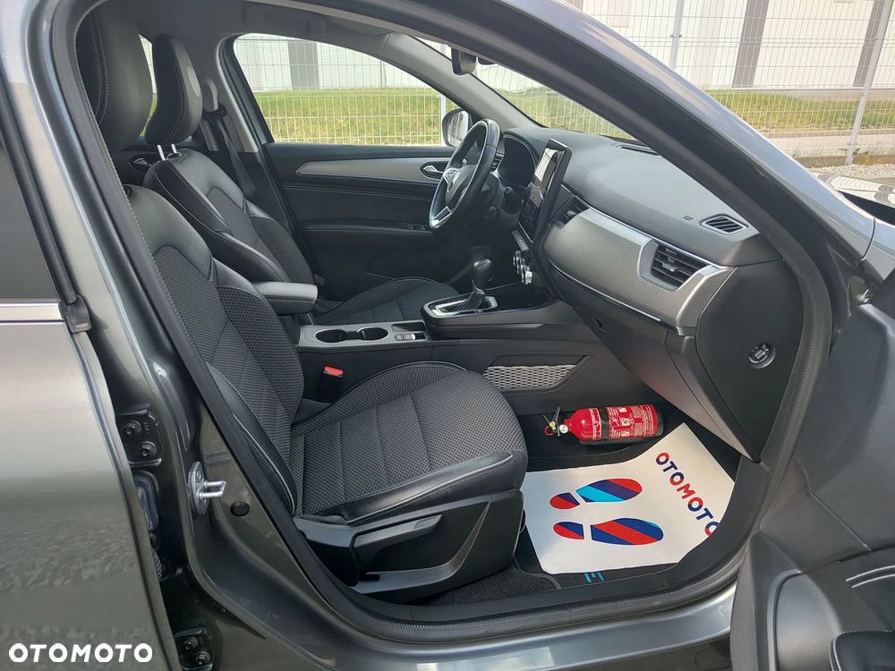 Renault Arkana 1.6 E-TECH Intens MMT - 12