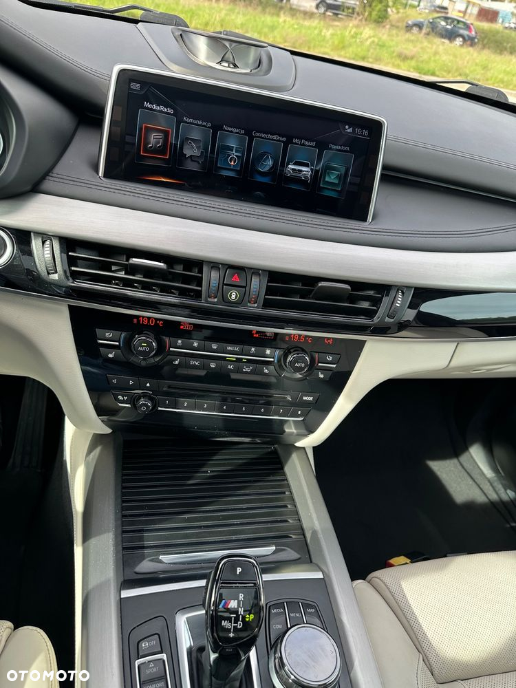 BMW X5 M M50d - 15