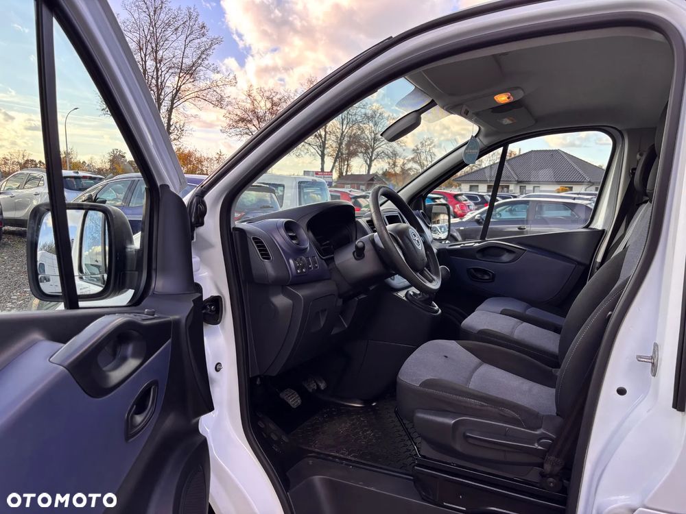 Opel VIVARO - 9