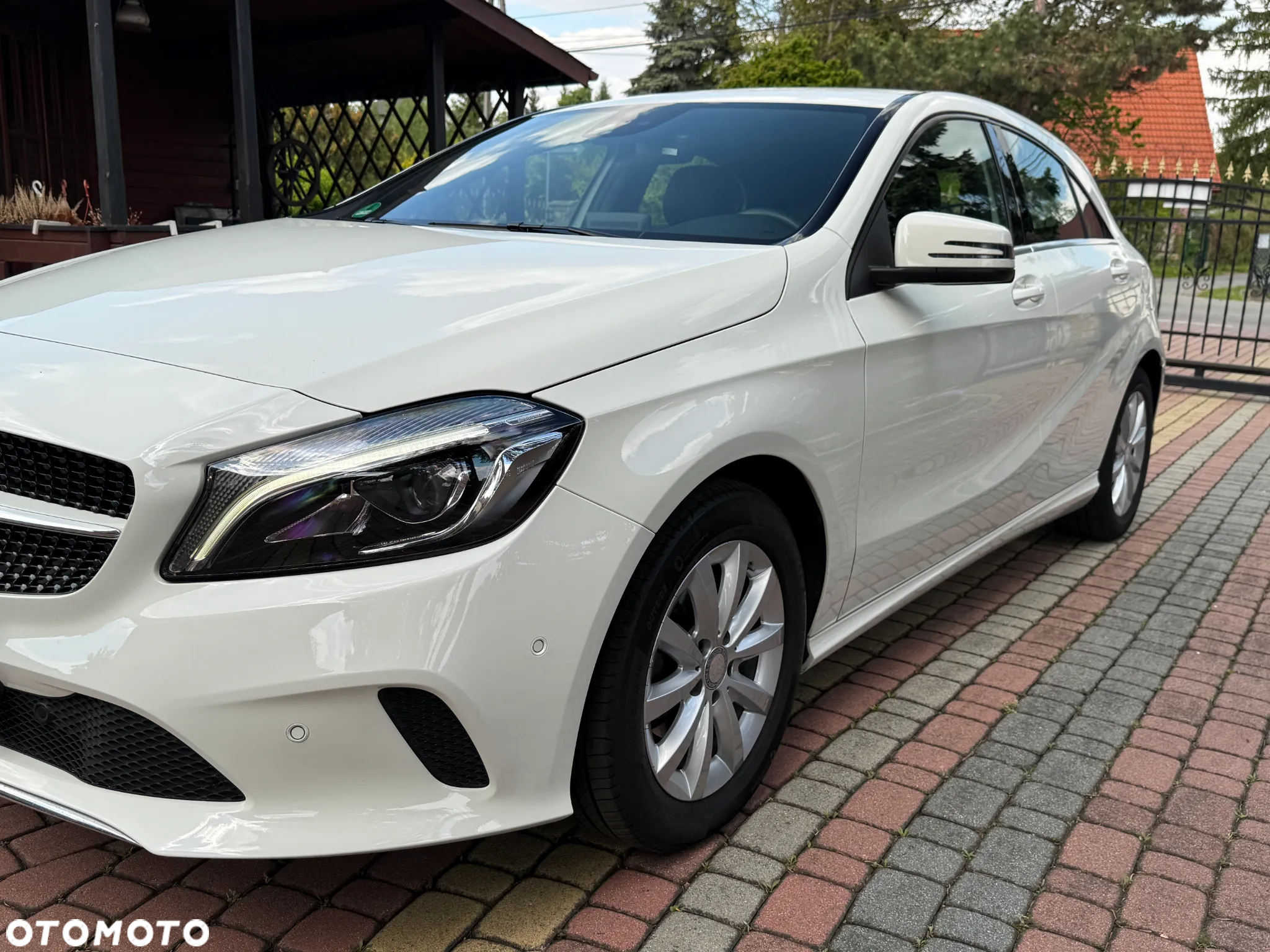 Mercedes-Benz Klasa A 180 d BlueEffICIENCY Edition - 2