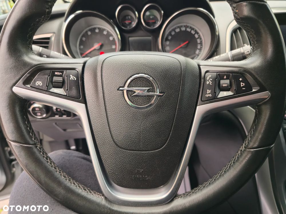 Opel Astra 1.4 Turbo Cosmo - 27