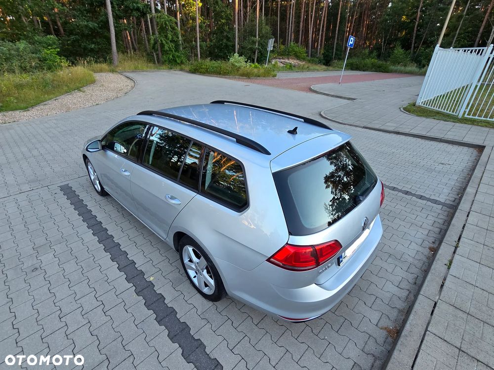 Volkswagen Golf 1.6 TDI BlueMotion Comfortline - 19