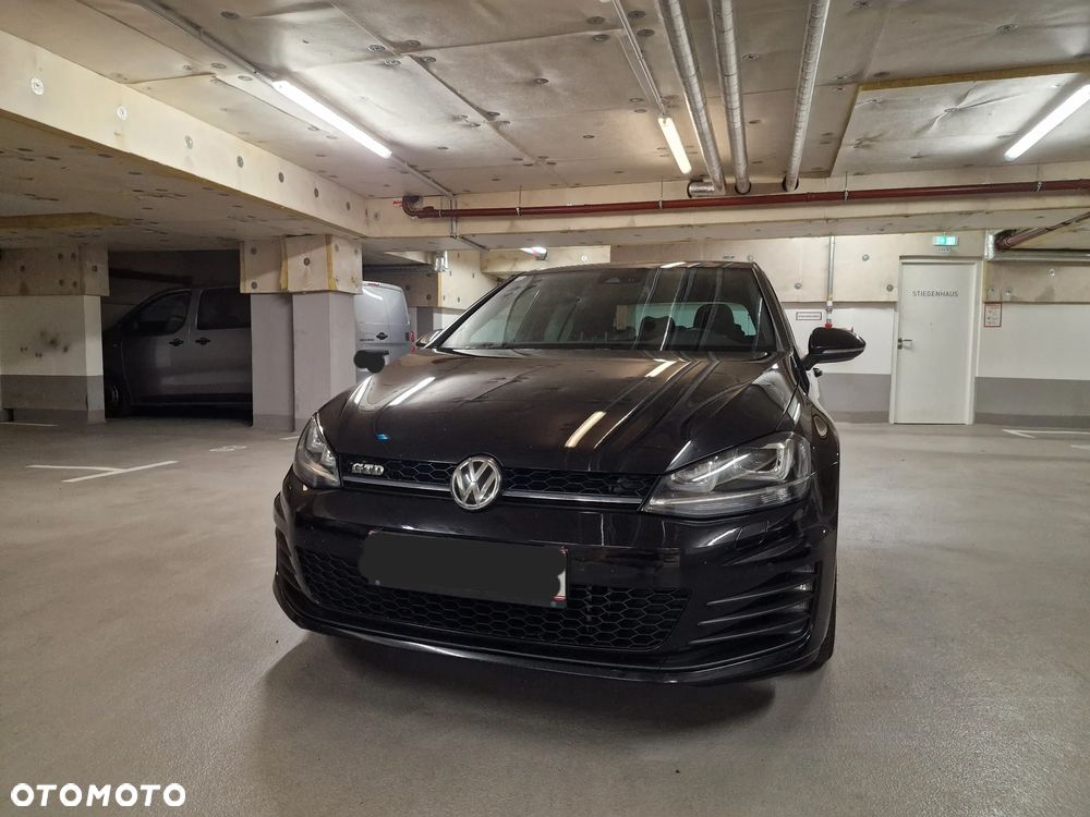 Volkswagen Golf 2.0 TDI BMT GTD - 3
